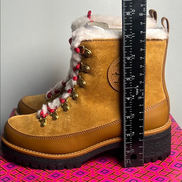 TORY BURCH thea shearling boots size6 color/rhum natural 202 rubberized leather - Picture 8 of 11